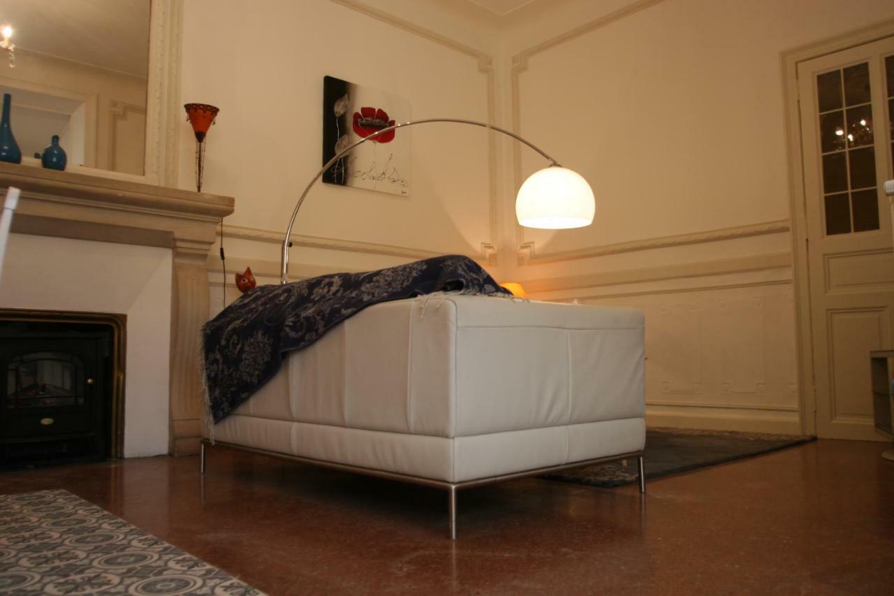 Appart Charme Arenes Nîmes Buitenkant foto